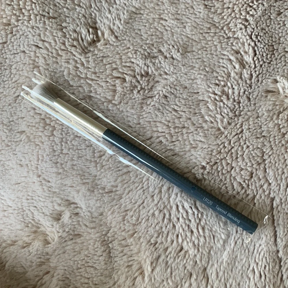New Laruce tapered blending brush LR120
